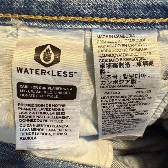 Levi's Women's Low Pro Relaxed Fit Straight Leg Jeans Denim Classic Size 28 - Picture 15 of 16